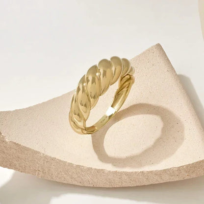 Croissant Ring